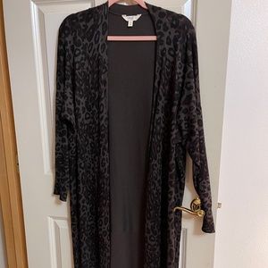 Terra & Sky plus size duster cardigan in leopard camo